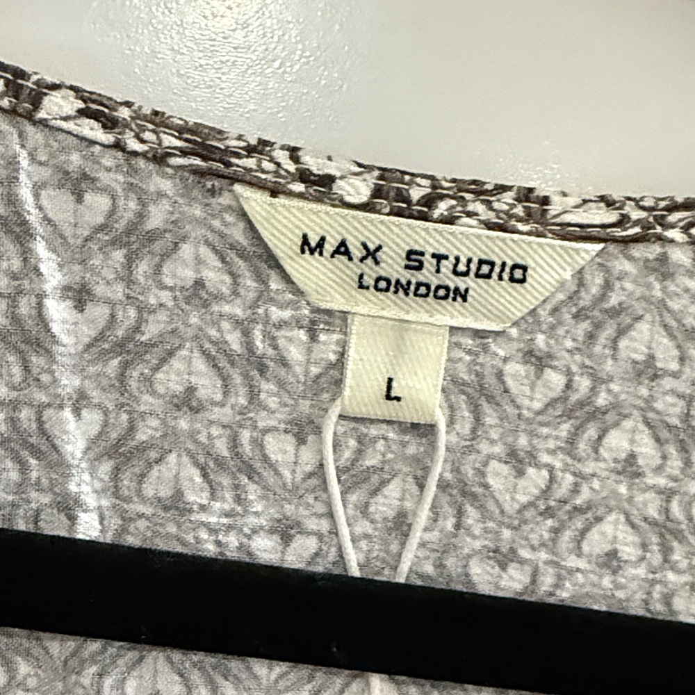NWT Max Studio Heart Print Brown & Cream V-Neck Balloon Sleeve Blouse. Size L - Picture 2 of 5
